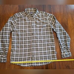 Patagonia Men's Plaid Button Down Shirt - Brown and Beige Size Medium, Small Fit